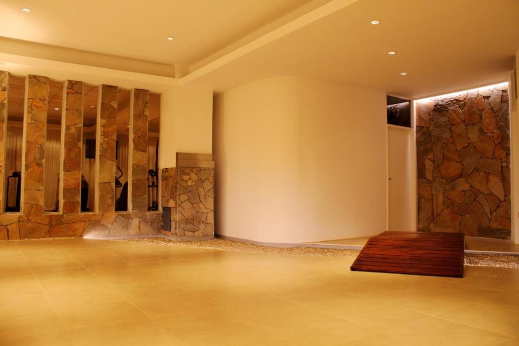 Howard Johnson By Wyndham San Pedro מראה חיצוני תמונה