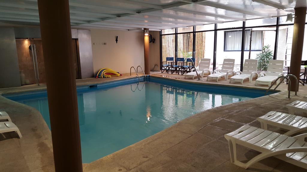Howard Johnson By Wyndham San Pedro מראה חיצוני תמונה