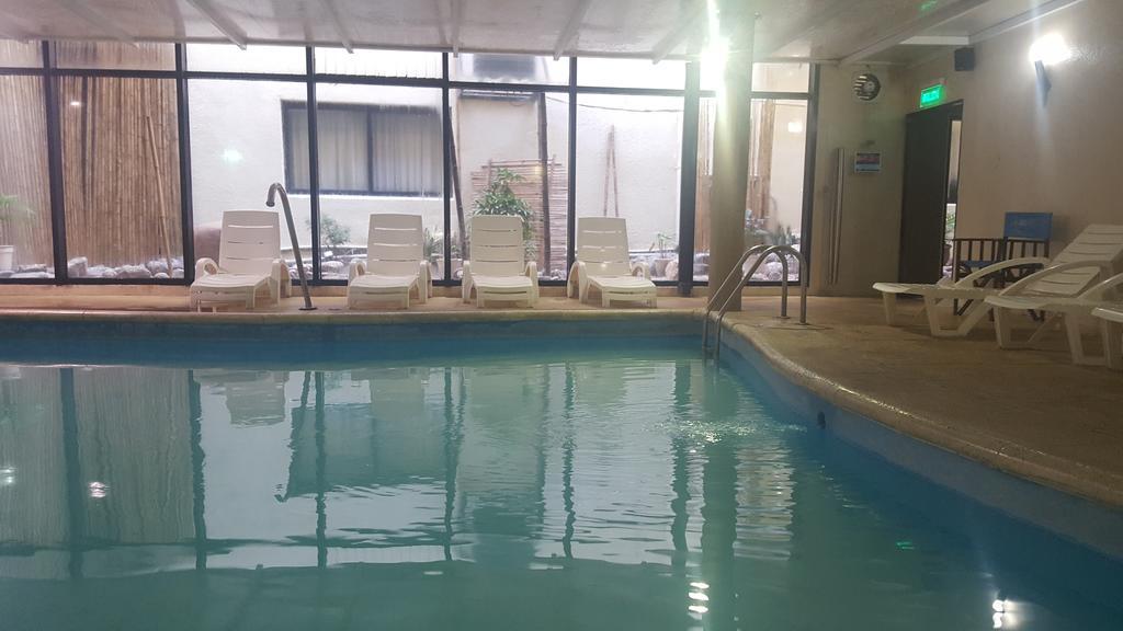 Howard Johnson By Wyndham San Pedro מראה חיצוני תמונה