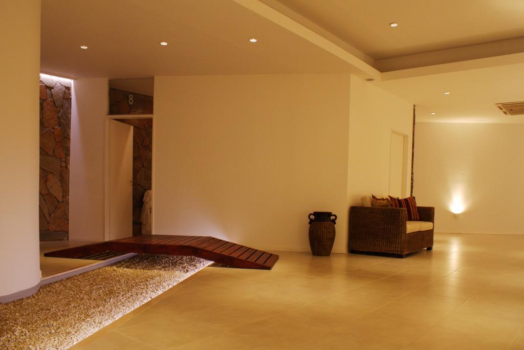Howard Johnson By Wyndham San Pedro מראה חיצוני תמונה